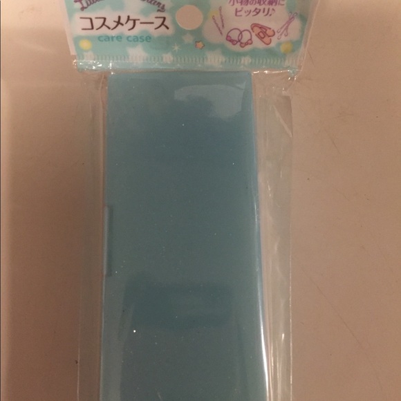 2/$15 Hello Kitty Bundle - Picture 5 of 6